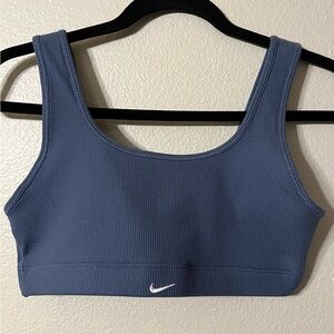 Nike Women's Alate Sports Bra(Size Medium)